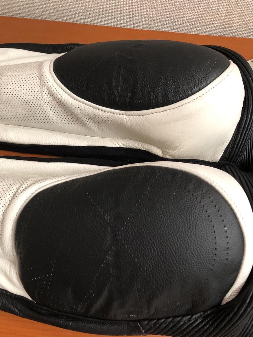 Dainese 革製バイクパンツ