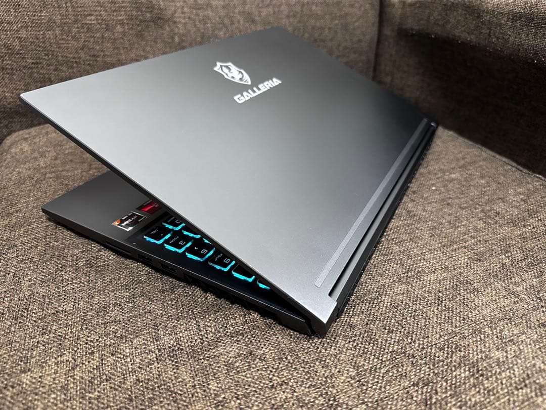 ゲーミングノート　Galleria GTX 1650Ti 120Hz