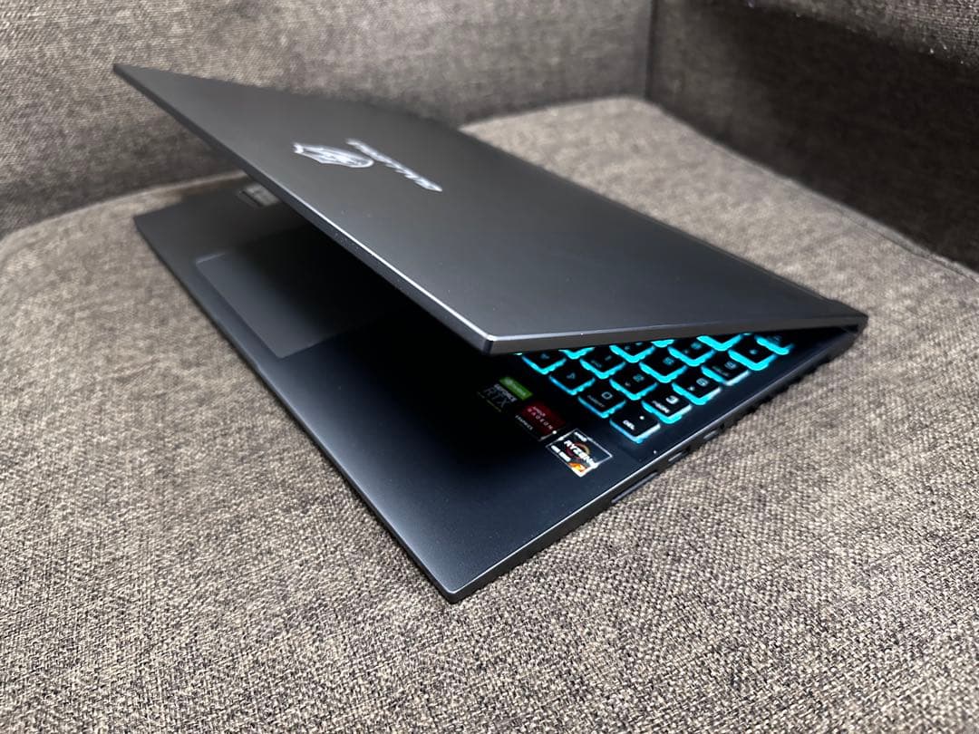 ゲーミングノート　Galleria GTX 1650Ti 120Hz