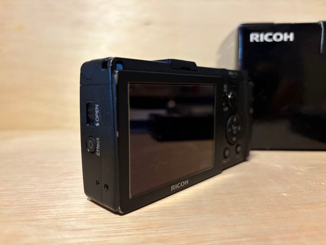 H*。様 RICOH GR APS-C 初代　リコーGR スイッチ　フード付属