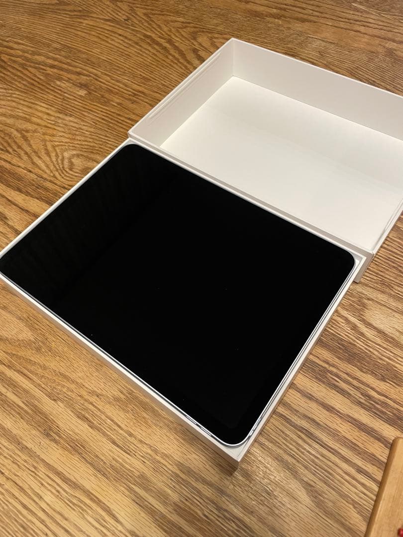 Apple iPad Air M2 本体128G 11インチ　第6世代