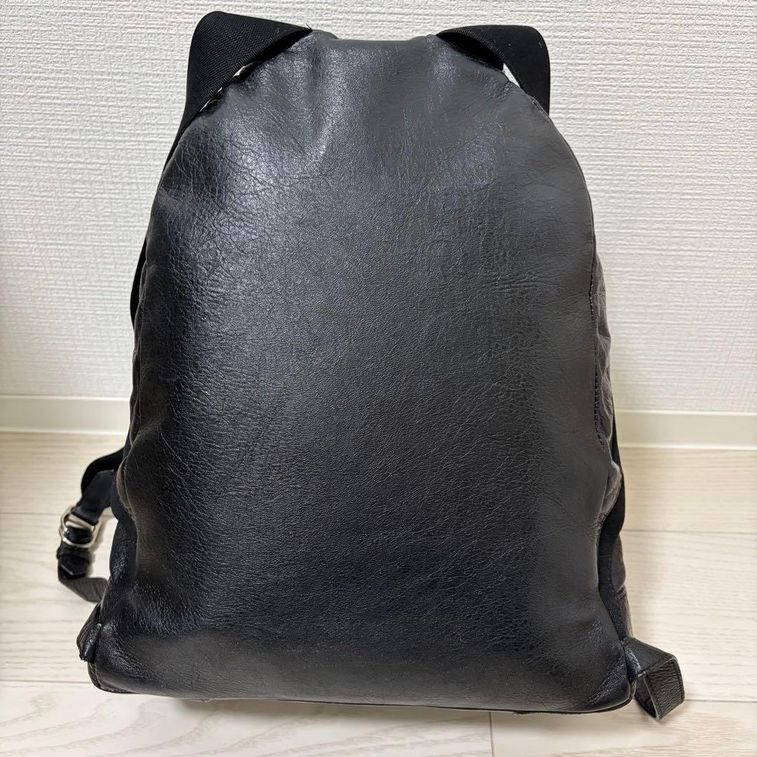 ✨美品✨BALENCIAGA　バックパック　レザー　シワ加工　A4可　ロゴ　黒