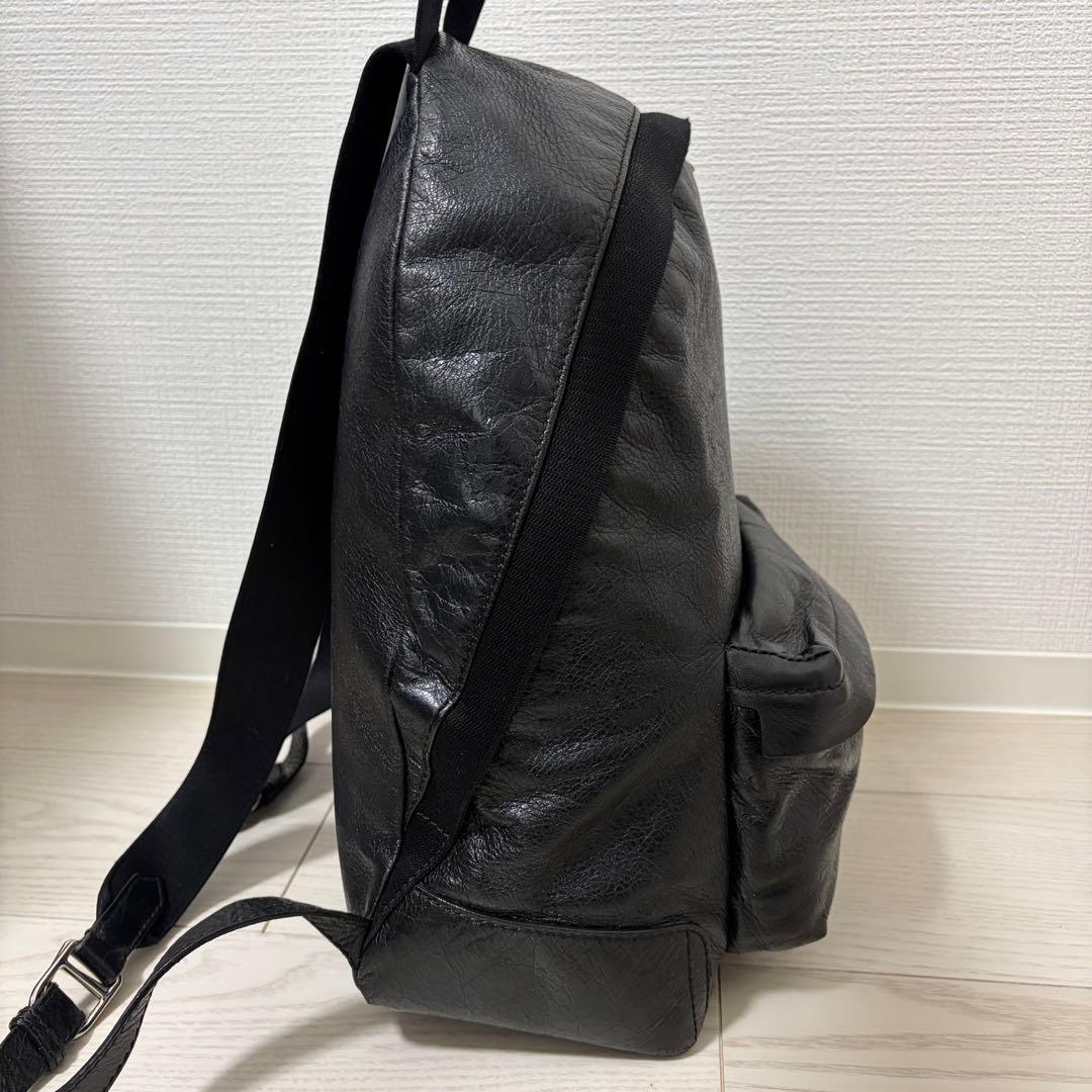 ✨美品✨BALENCIAGA　バックパック　レザー　シワ加工　A4可　ロゴ　黒