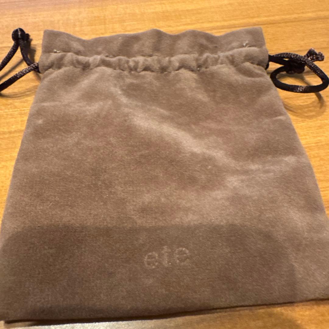 ete エテ　ロウ　ブラウンネックレス　ジュエリーボックスと保存袋付き