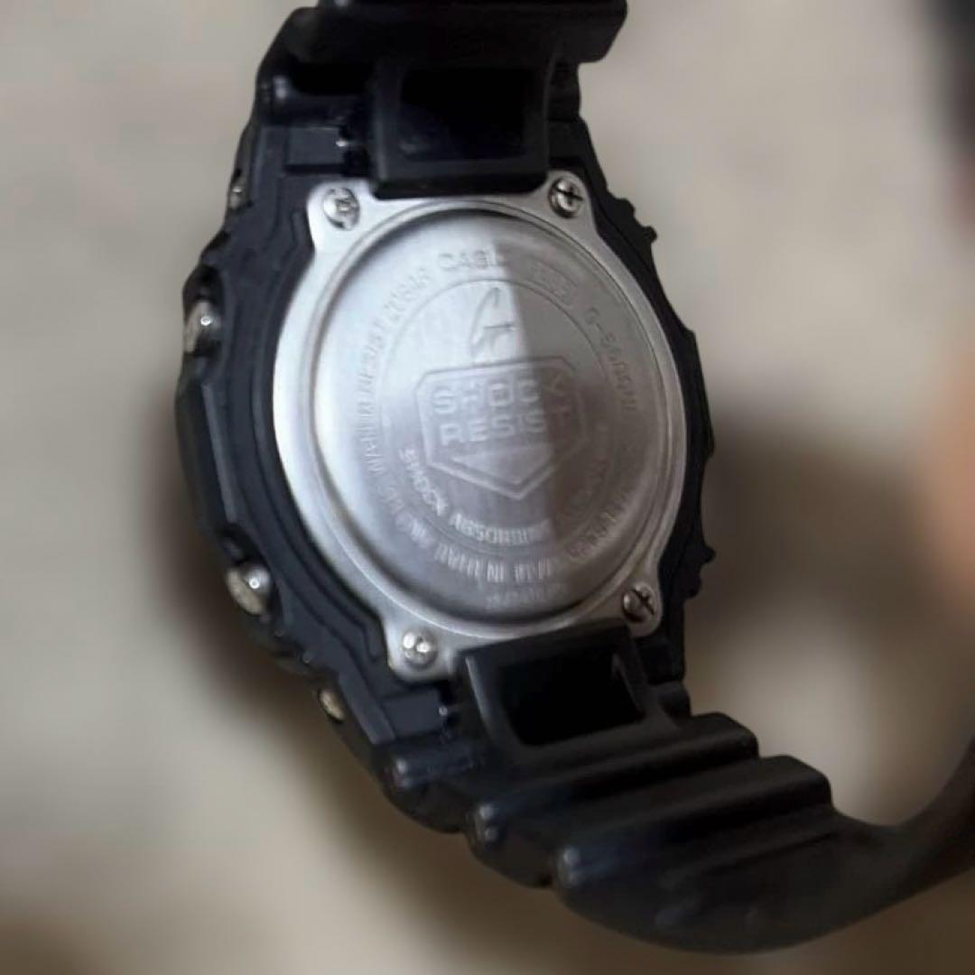 美品　GーSHOCK G-5600UE-1JF
