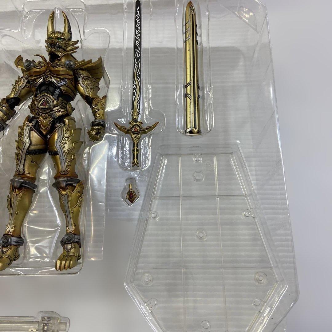 開封美品 魔戒可動 鷹麟ガロ 牙狼 フィギュア