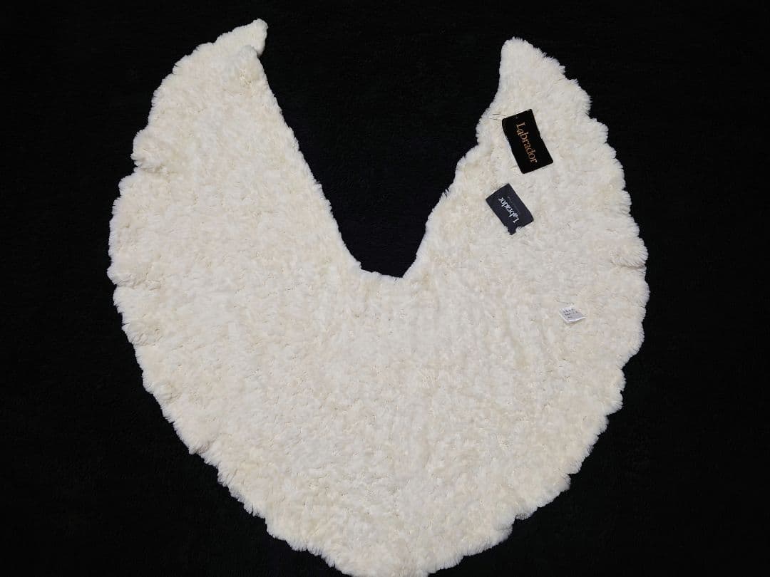 ❤❤未使用❤❤【Labrador】ふんわり柔らか❤プラクトビーバーヤーンケープ❤