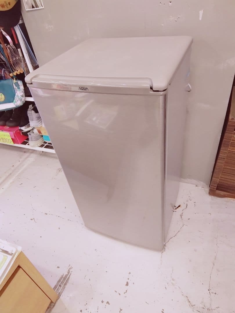 アクア ノンフロン直冷式冷蔵庫 AQR-8G(S) 2020年製