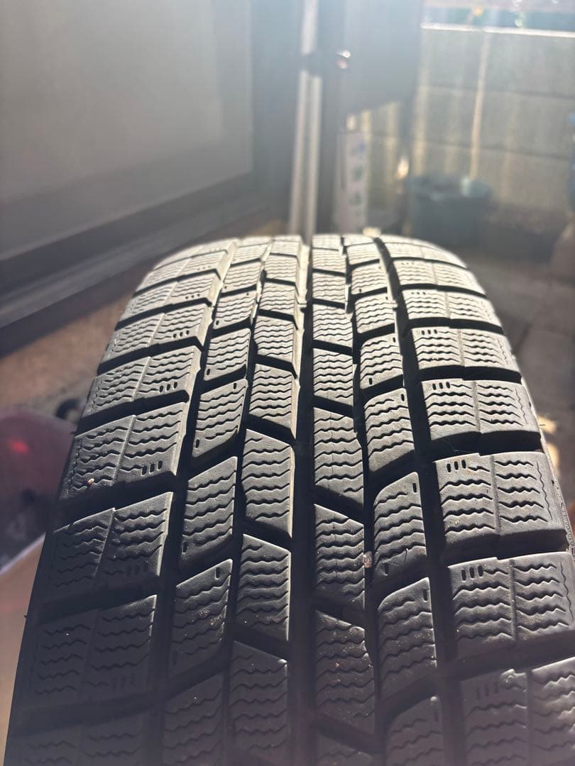 215/65R16 スタッドレスタイヤ　タイヤホイールセット　アルファード