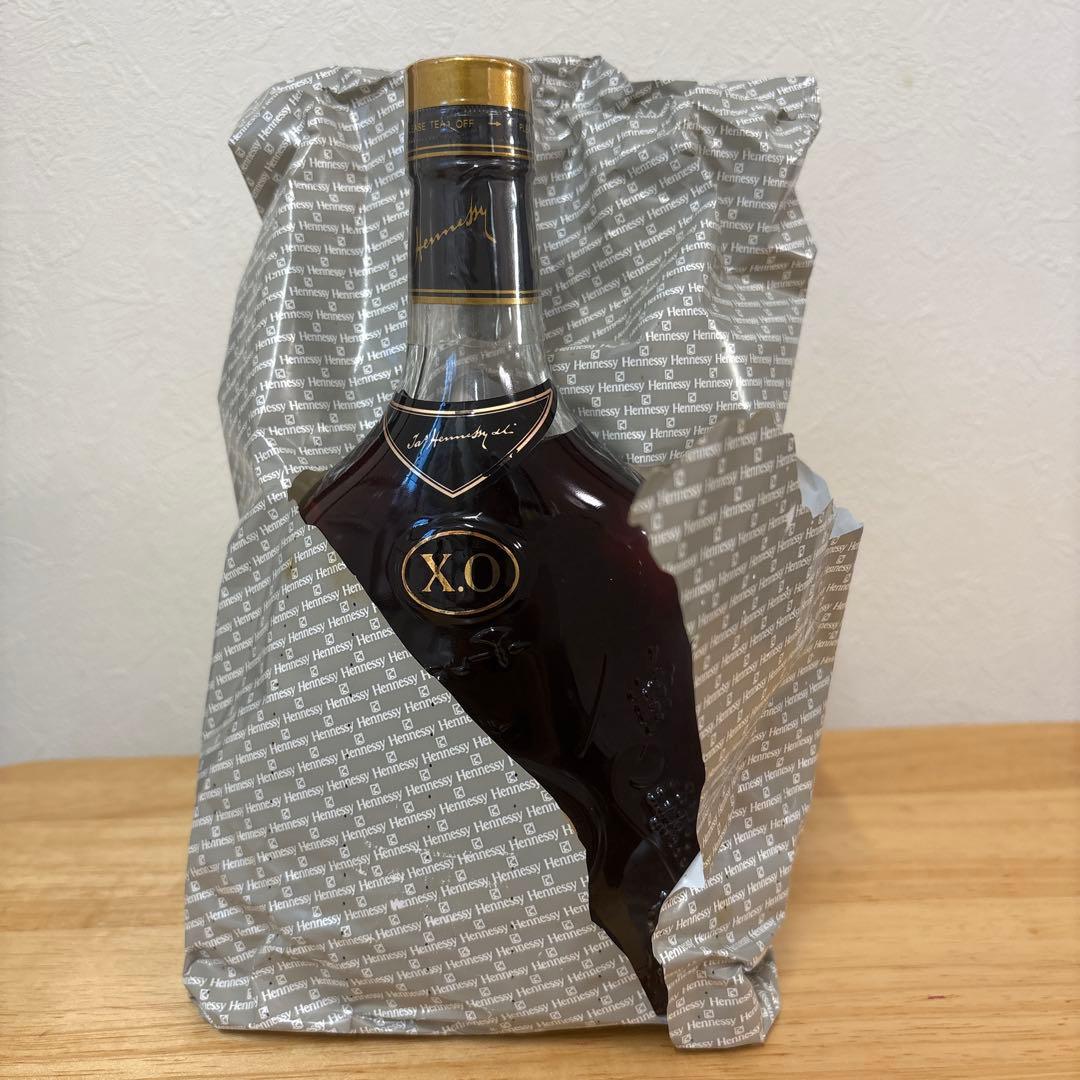 ヘネシー X.O エクストラオールド 700ml 金キャップ　クリアボトル　箱付