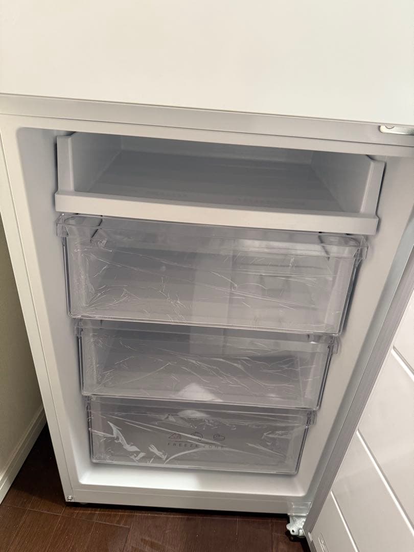 【送料込み】ニトリ 274L ノンフロン2ドア冷凍冷蔵庫 NR-274L WH