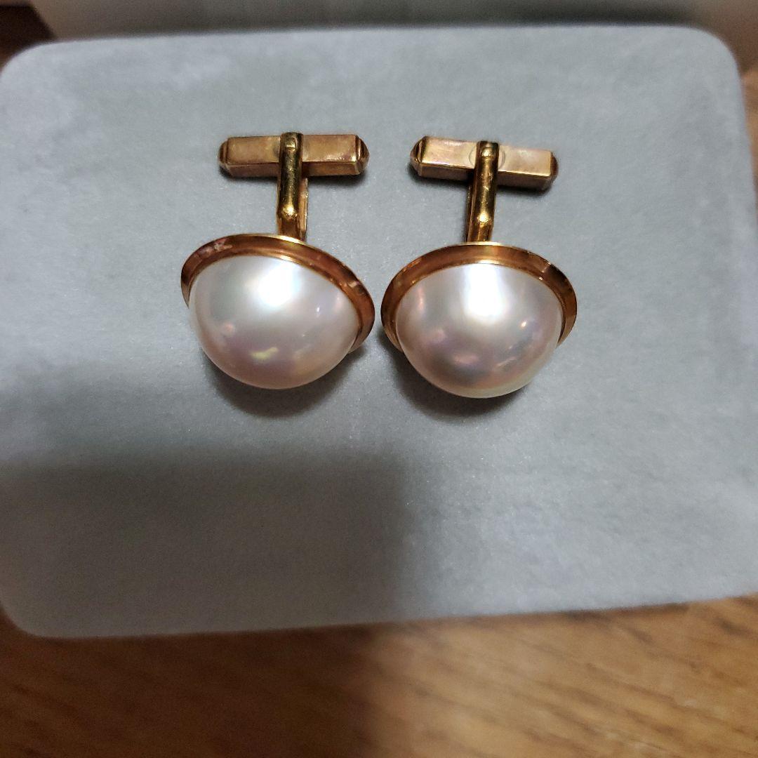 18金と真珠のカフスボタン