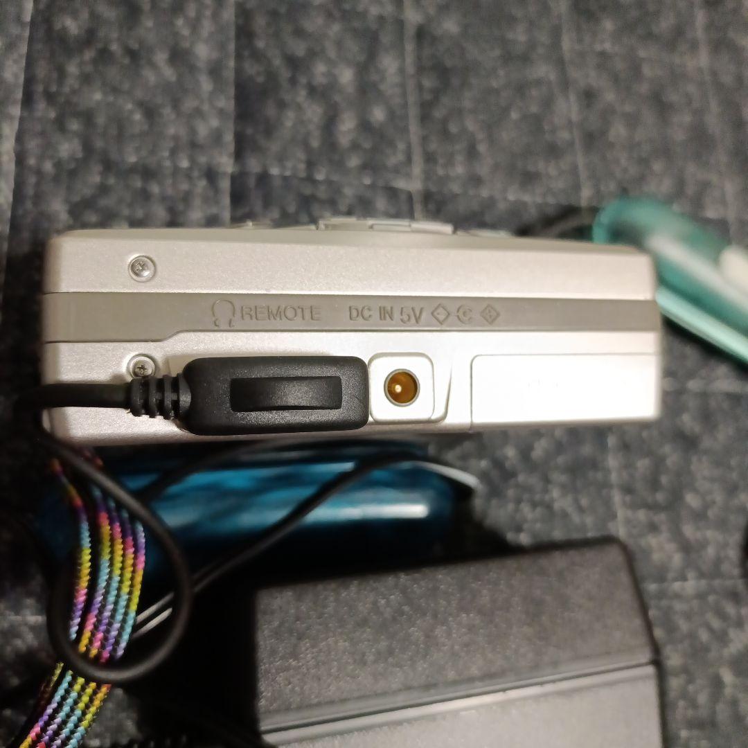 SHARP ポータブルMDレコーダー 本体とリモコン付き