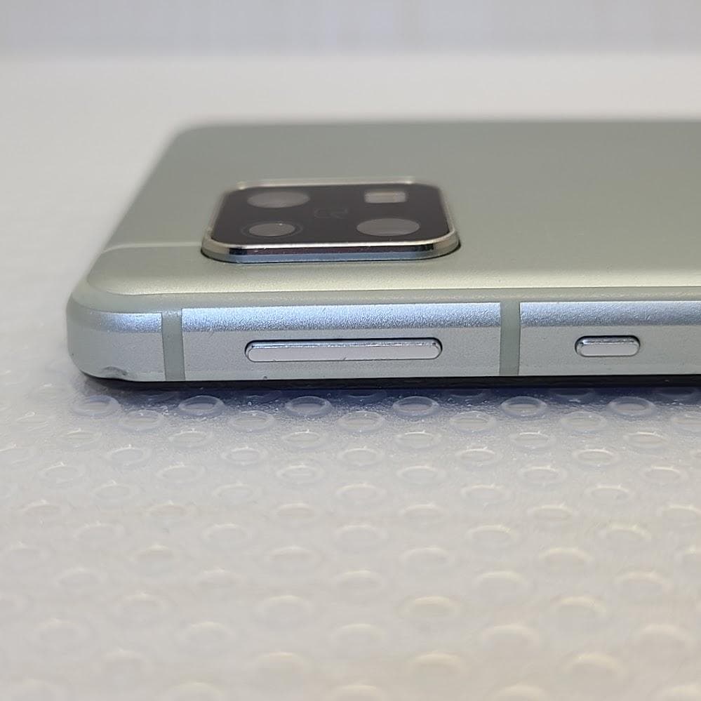 AQUOS sense5G ■ 4GB/64GB /SHG03 オリーブシルバー