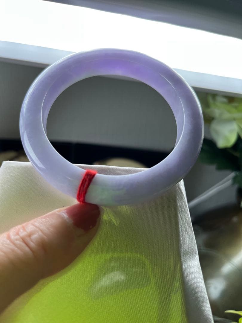 最終価格‼️コレクションレベル‼️高級品、最高峰色濃い春帯彩翡翠バングル　鑑定書付き