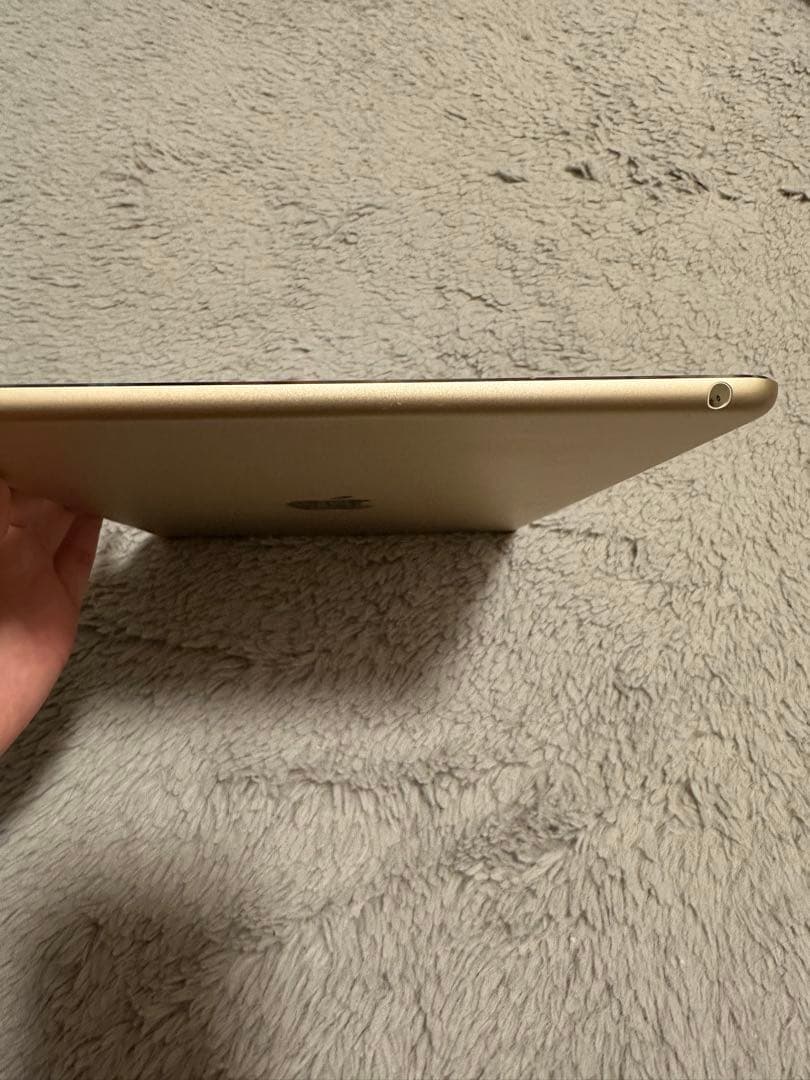 iPad Air2 ゴールド 128GB WiFiモデル