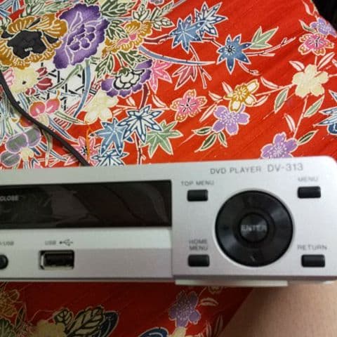 DVD プレーヤー