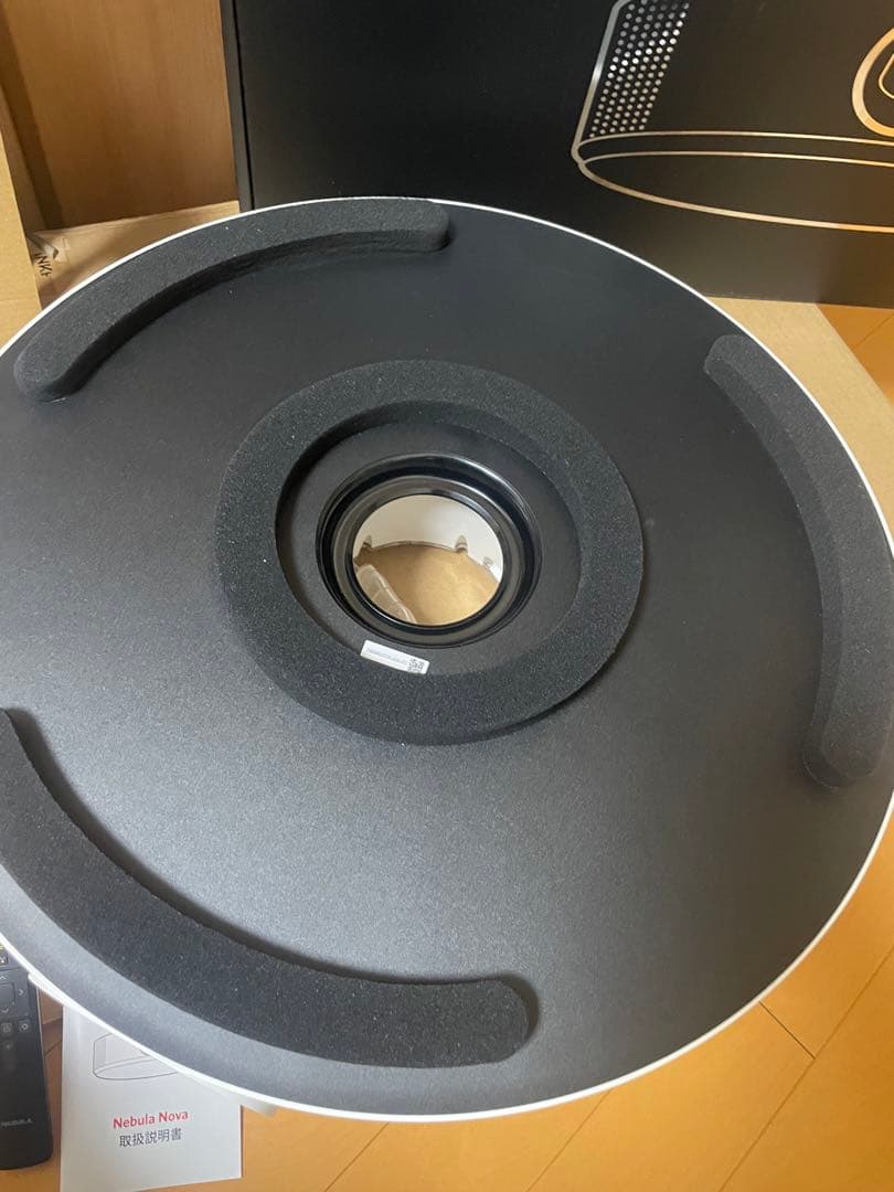 Anker Nebula Nova プロジェクター