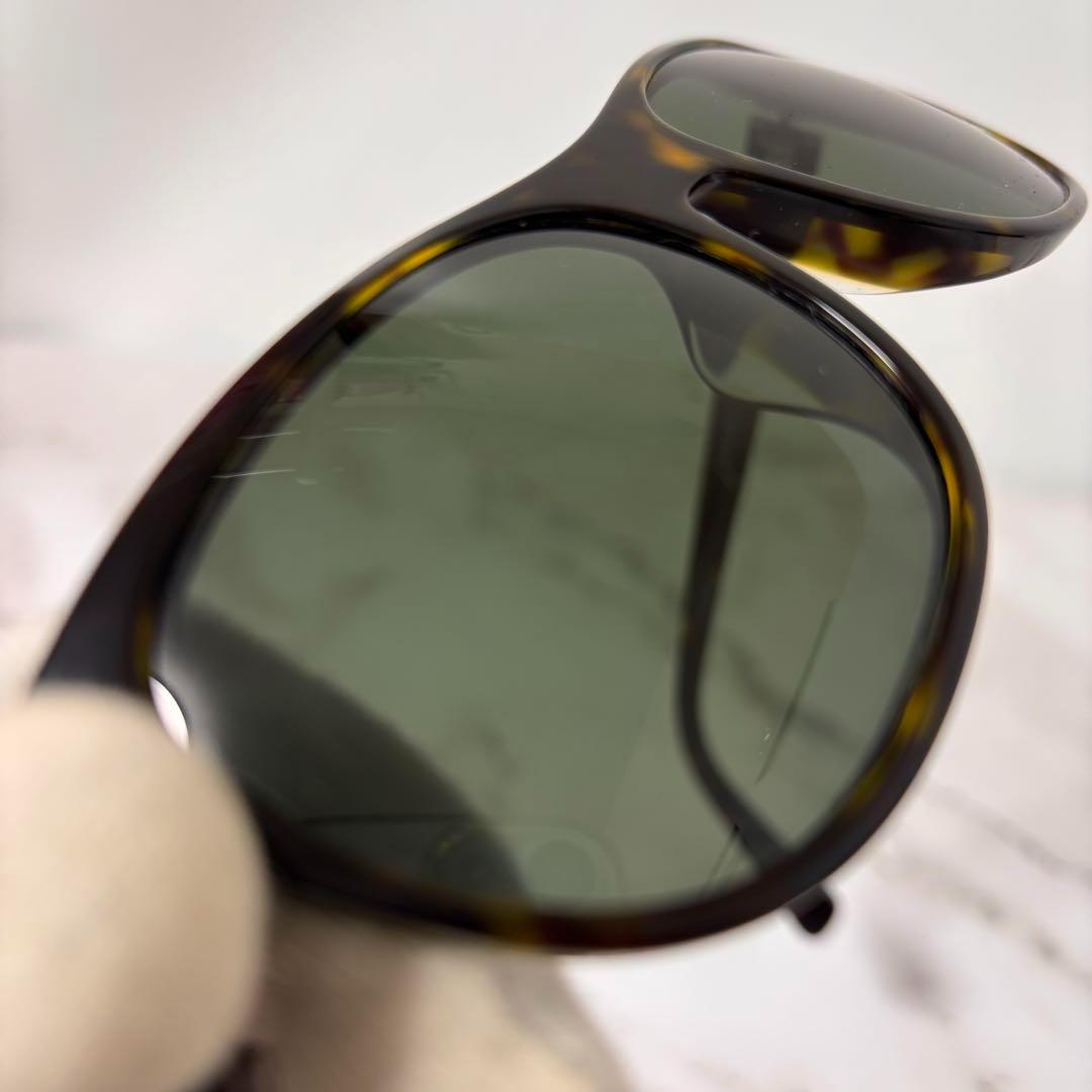 【美品】 プラダ サングラス ゴールドロゴ ユニセックス べっこう柄 ブラック