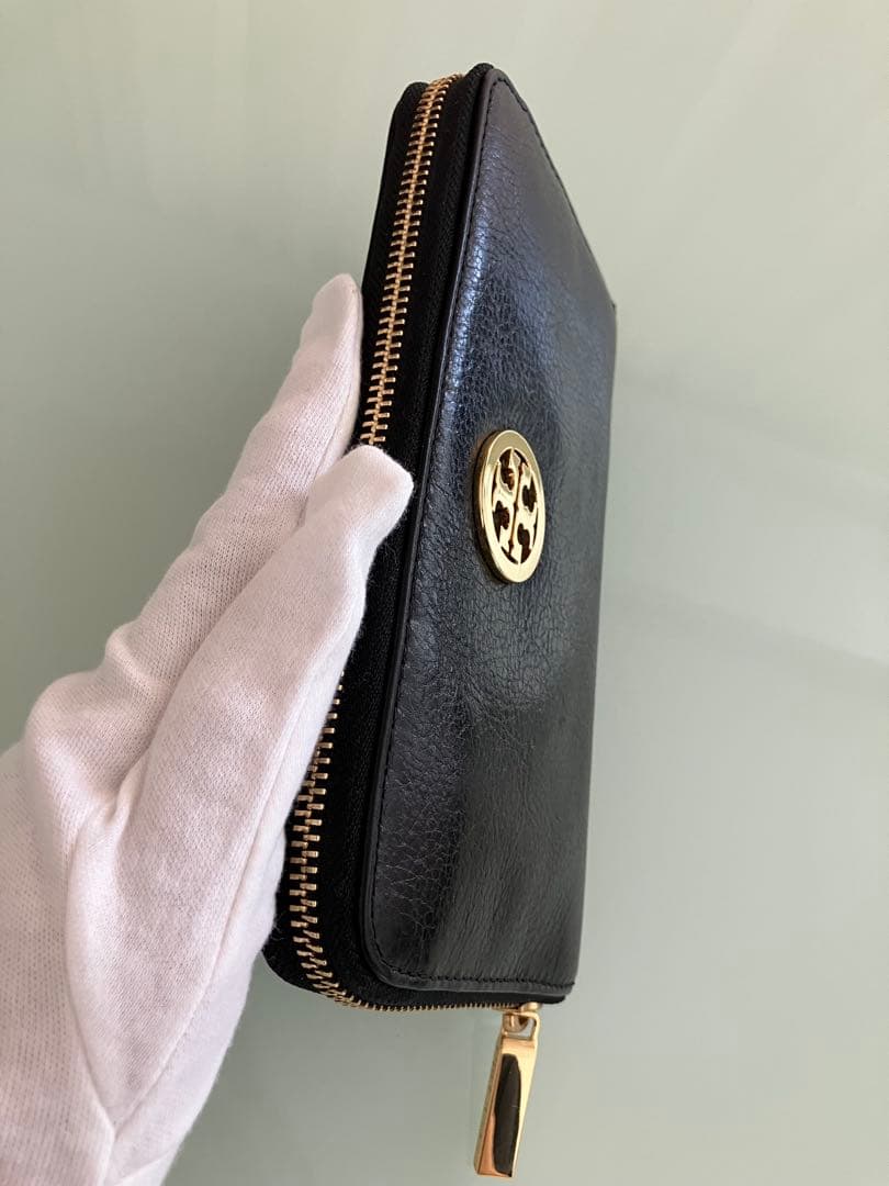 Tory Burch ブラックレザー長財布