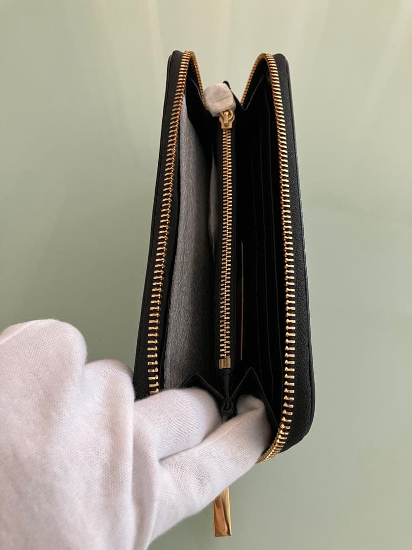 Tory Burch ブラックレザー長財布