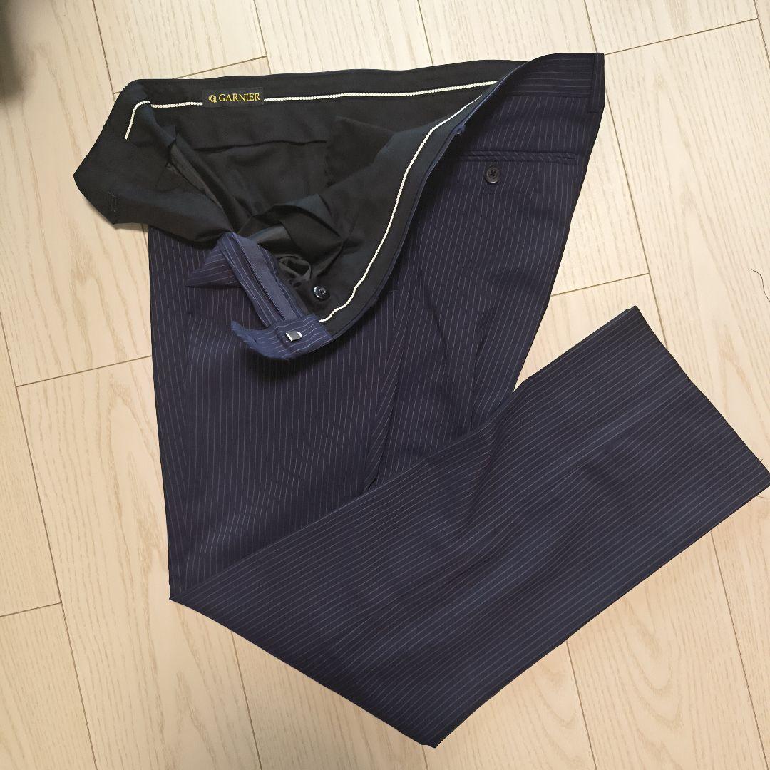 GARNIER ネイビー 3Pスーツ　Lサイズ