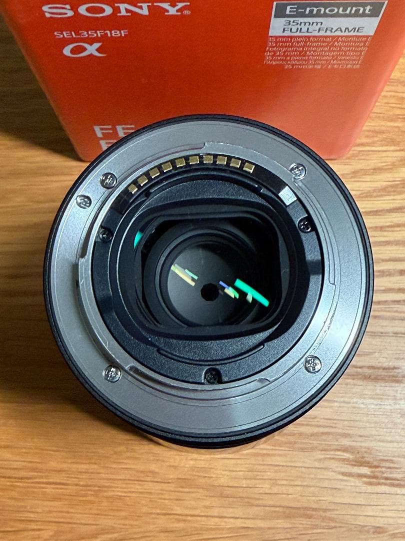 Sony FE 35mm f/1.8 レンズ (SEL35F18F)