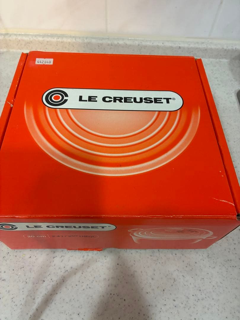 ル・クルーゼ ココットロンド 20cm オレンジ 未使用