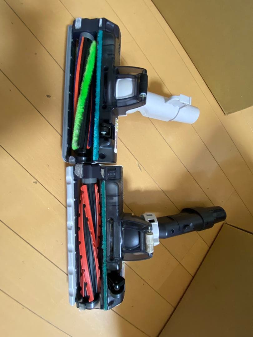 SHARP コードレスキャニスター式掃除機 EC-AP700 バッテリー2個付★