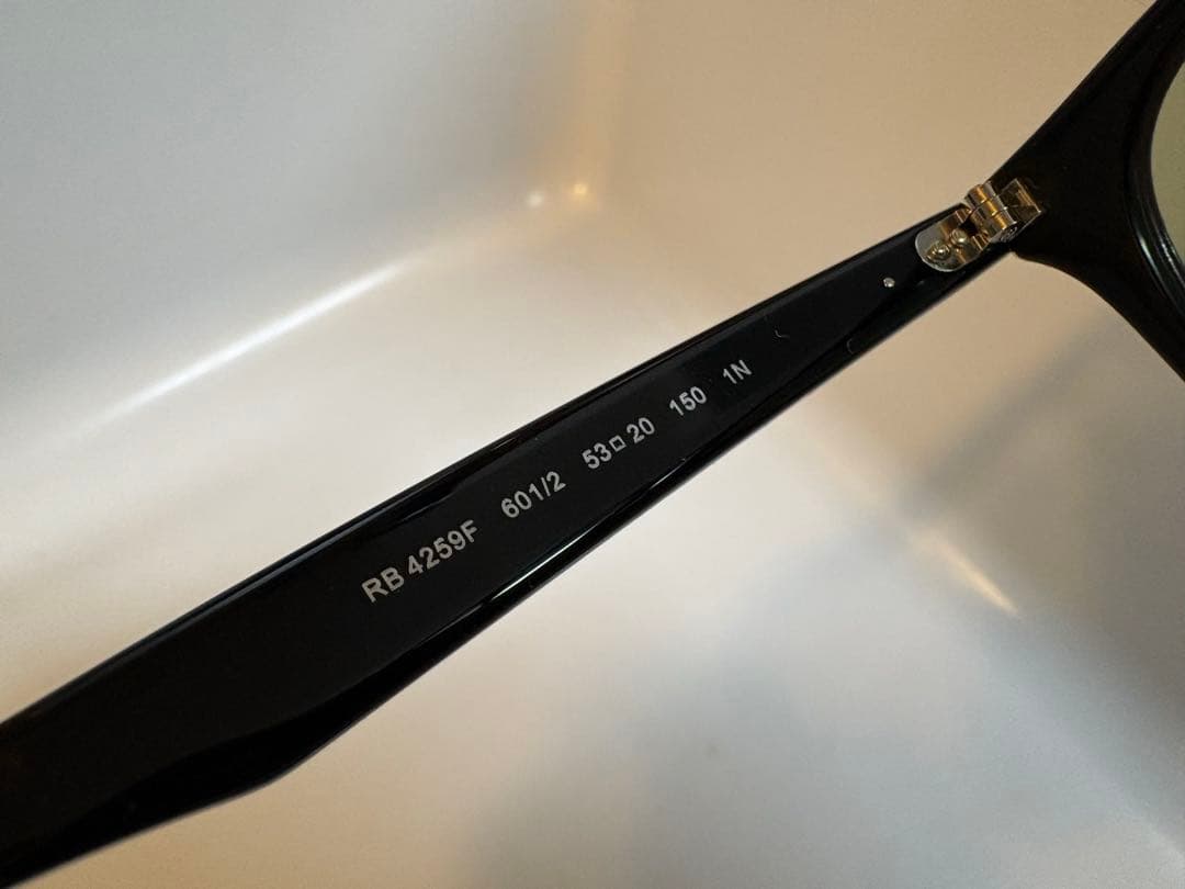 特別値下げ！23日まで！レイバンサングラス　ライトカラー　新品未使用