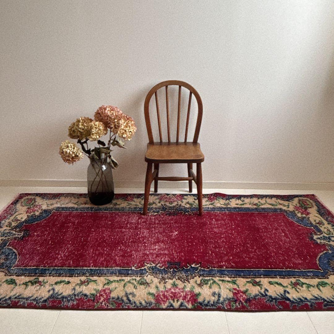 トルコ　ヴィンテージラグ　フローラル　ワインレッド　ブルー
