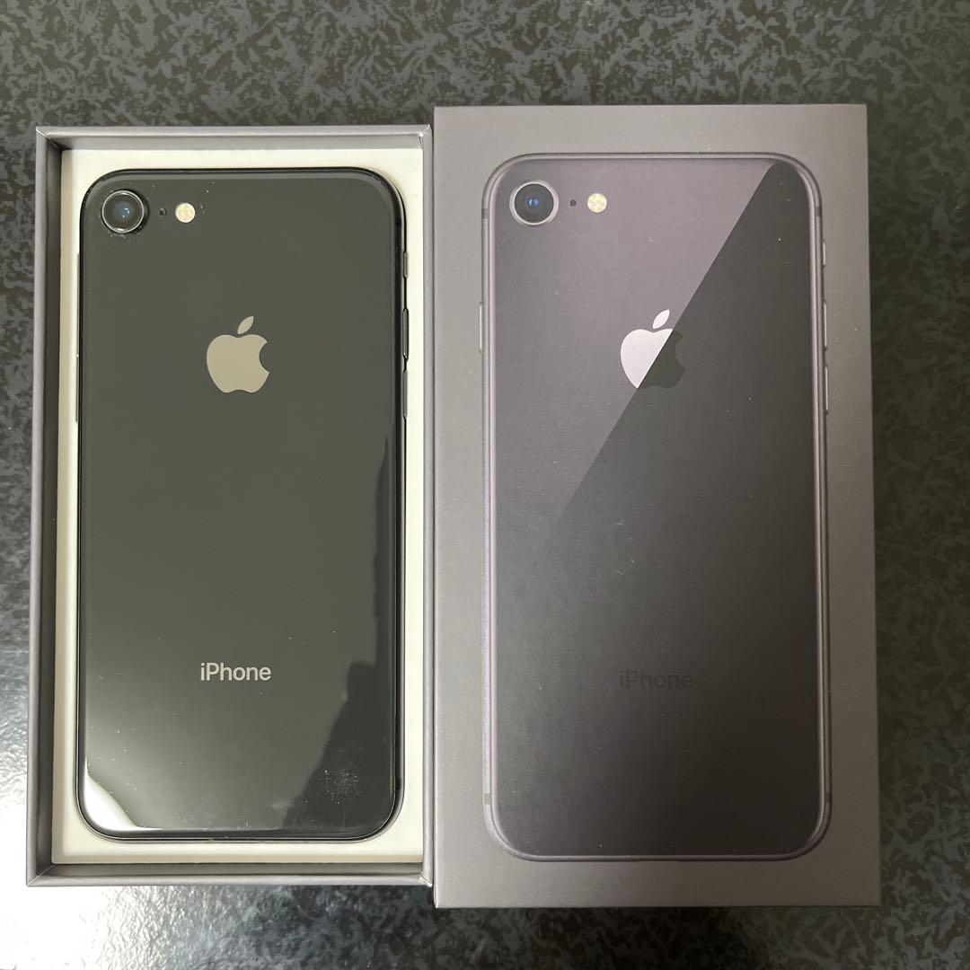猫*ら様 Apple iPhone8ブラックバッテリー容量100%