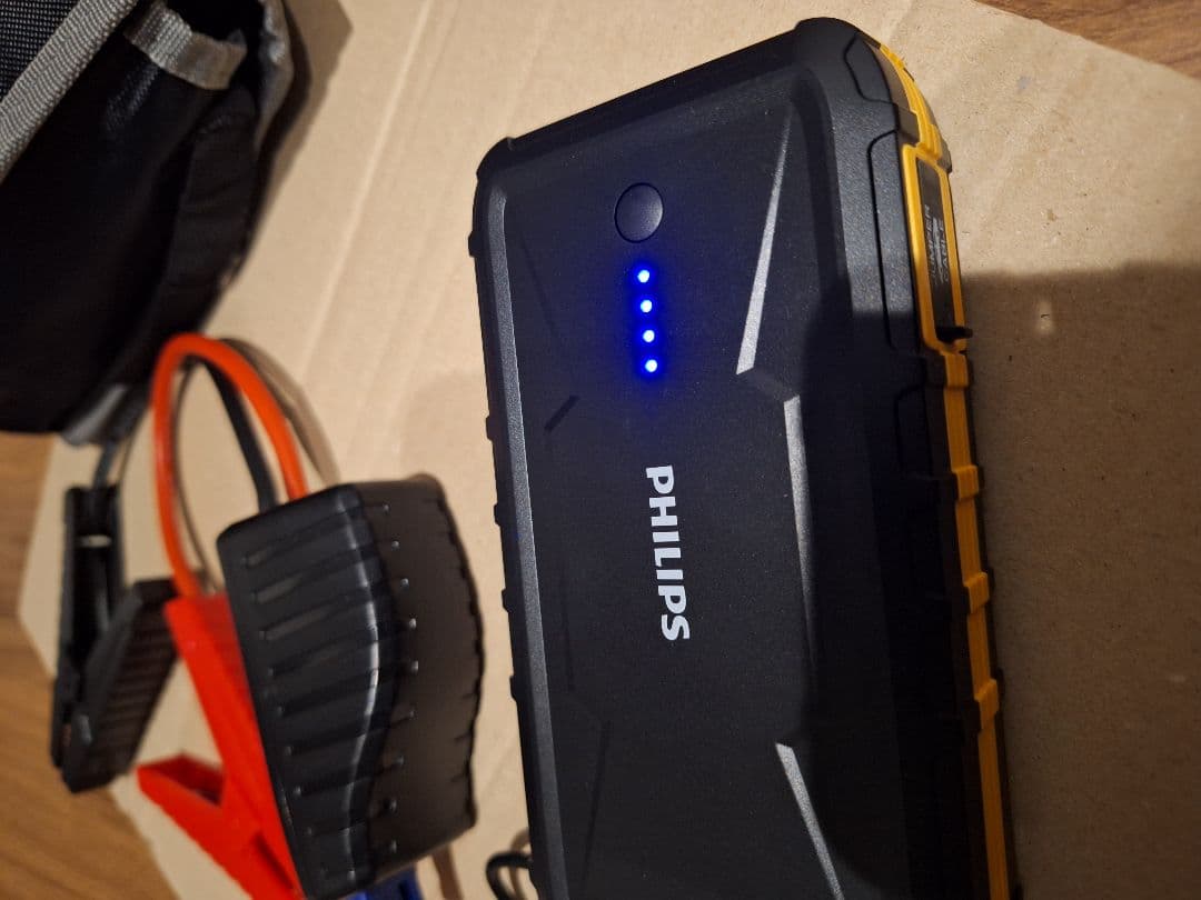 車　ジャンプスターター　PHILIPS　バッテリー上がりツール　箱無　早い者勝ち