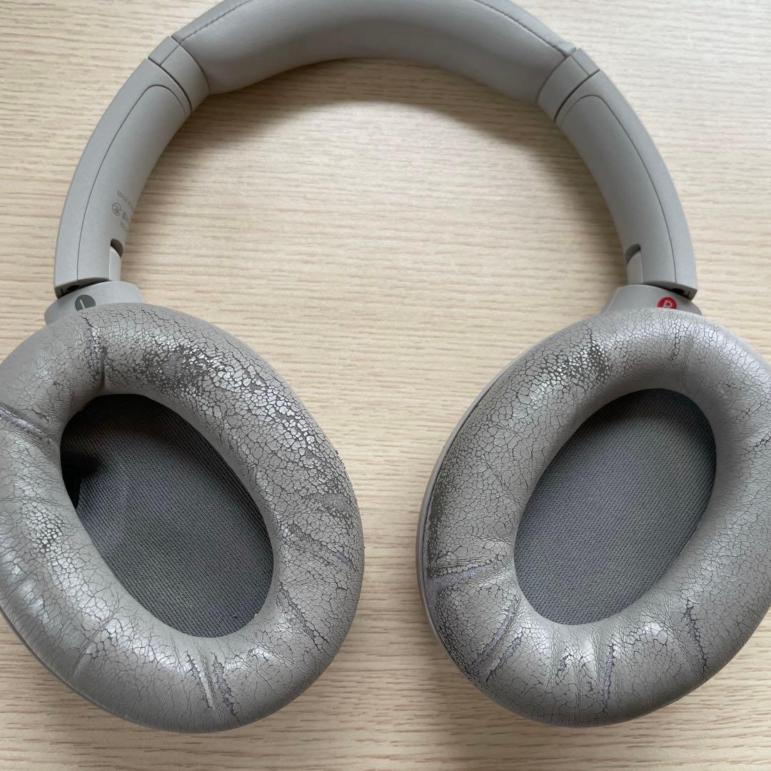 ソニー　ノイズキャンセリングヘッドホン　WH-1000XM4