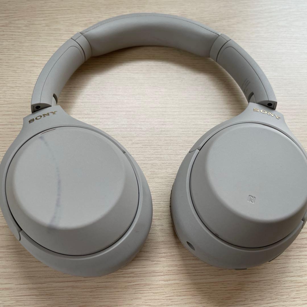 ソニー　ノイズキャンセリングヘッドホン　WH-1000XM4