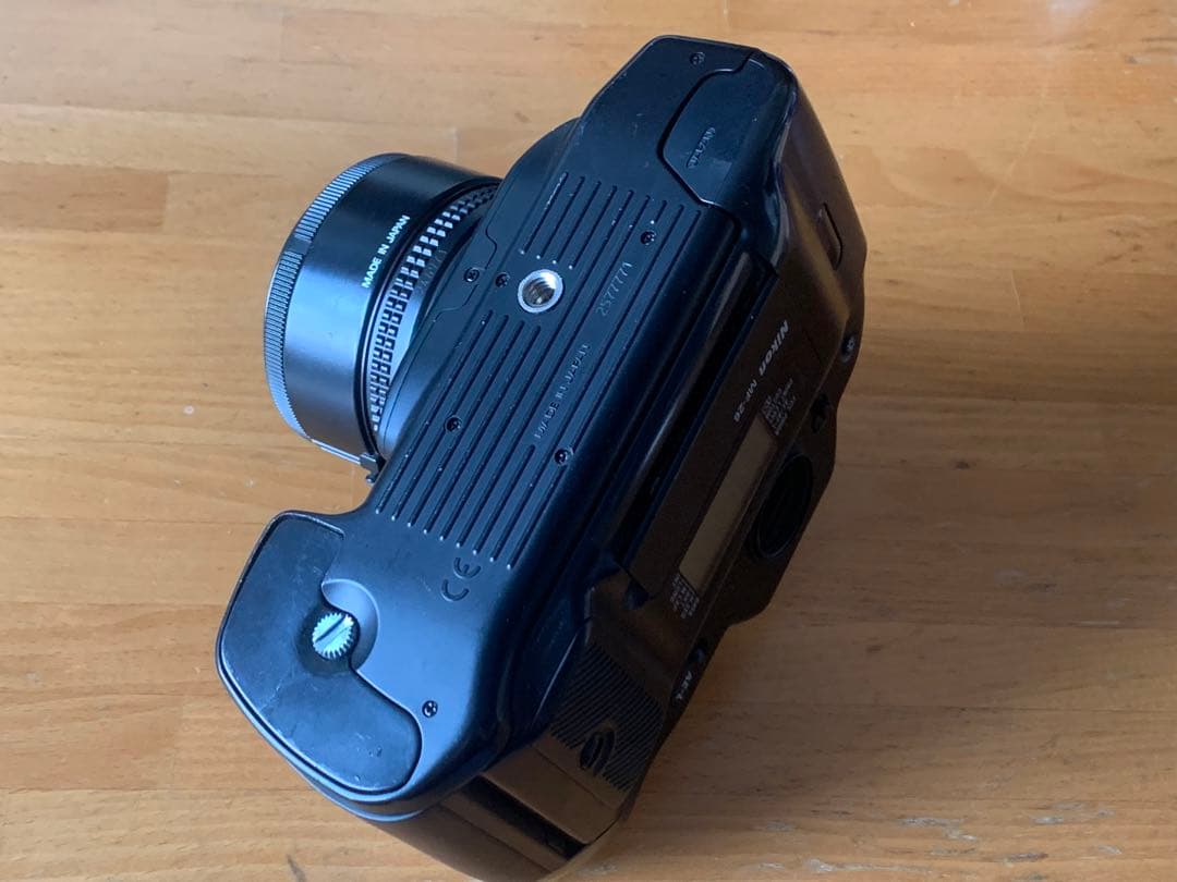 Nikon F90X 一眼レフカメラ MB-10 バッテリーパック レンズ付属