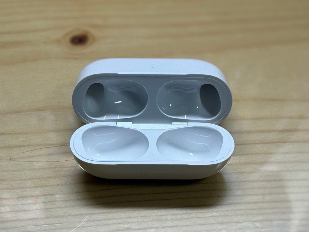 す*け様 AirPods Pro 第2世代　Lightning