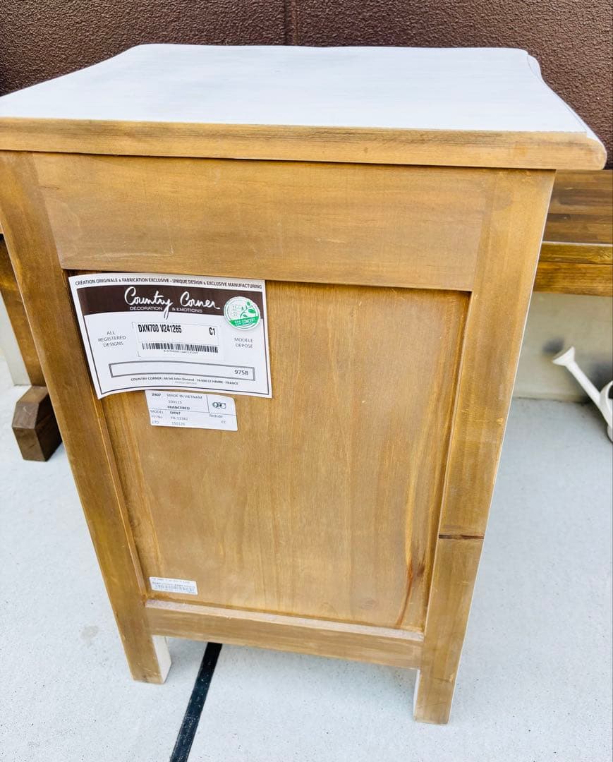 カントリーコーナー ナイトテーブル 木製 フランス