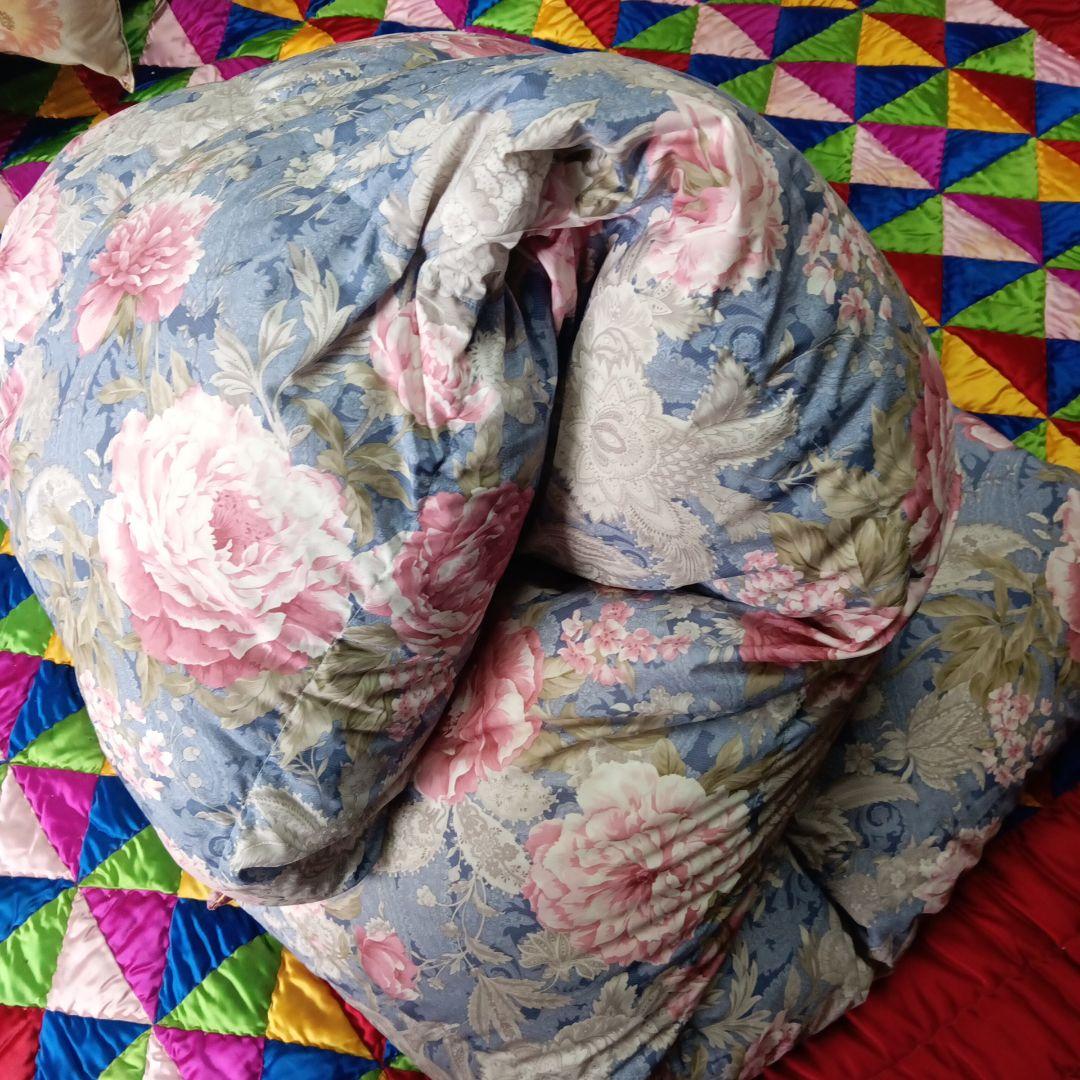 羽毛掛け布団　西川販売フローラルデザイン 　ダウン90% 羽毛1.1㌔