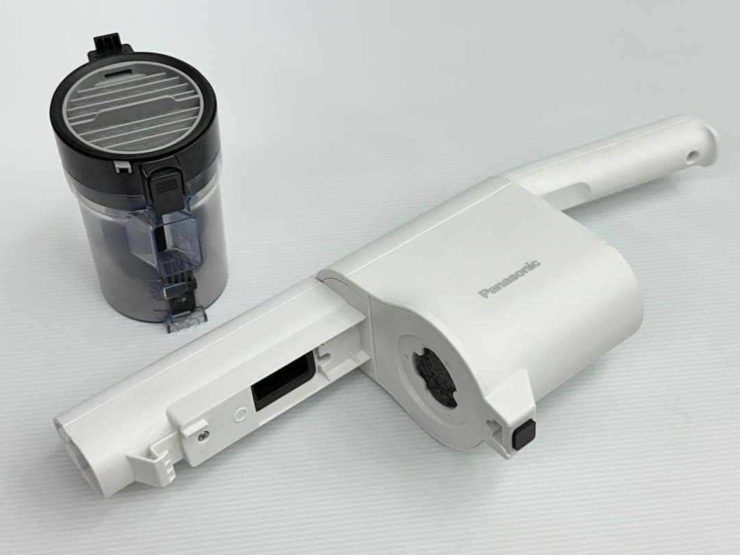 29分　ダスト 純正バッテリー付き　Panasonic 掃除機　MC-SB33J