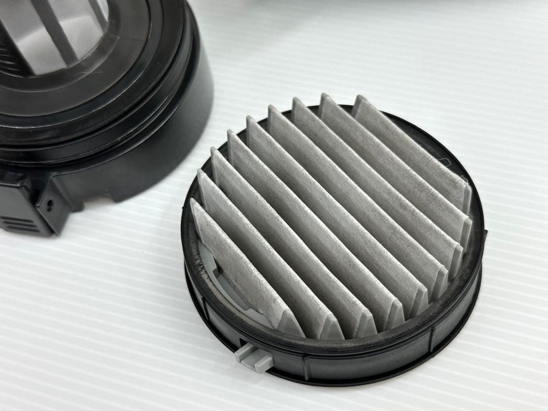 29分　ダスト 純正バッテリー付き　Panasonic 掃除機　MC-SB33J