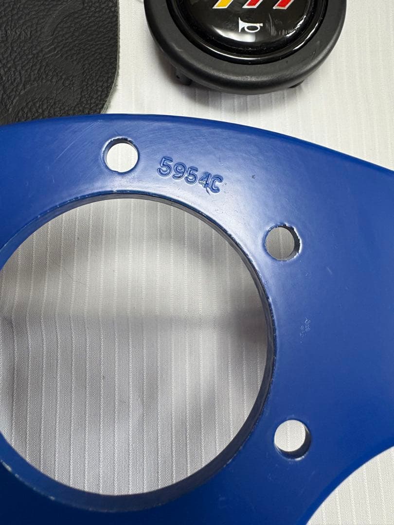 MOMO ステアリングホイール 03-04年モデル