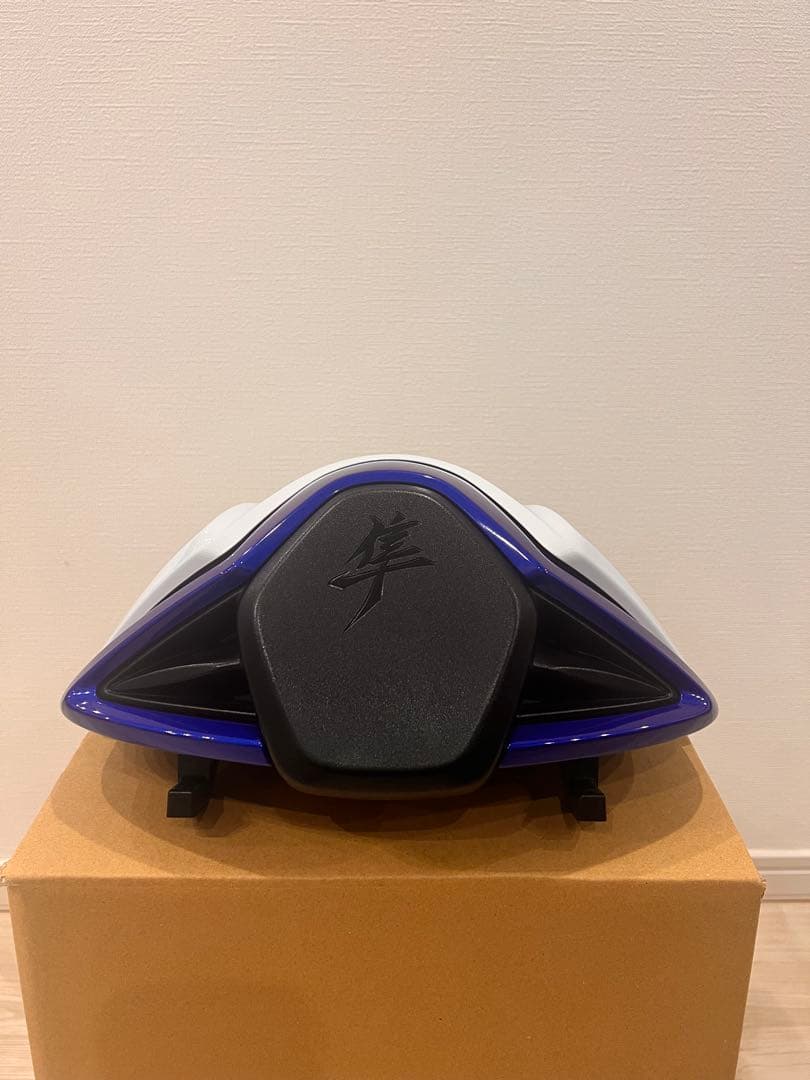 スズキ　ハヤブサ（3型）シングルシートカウル