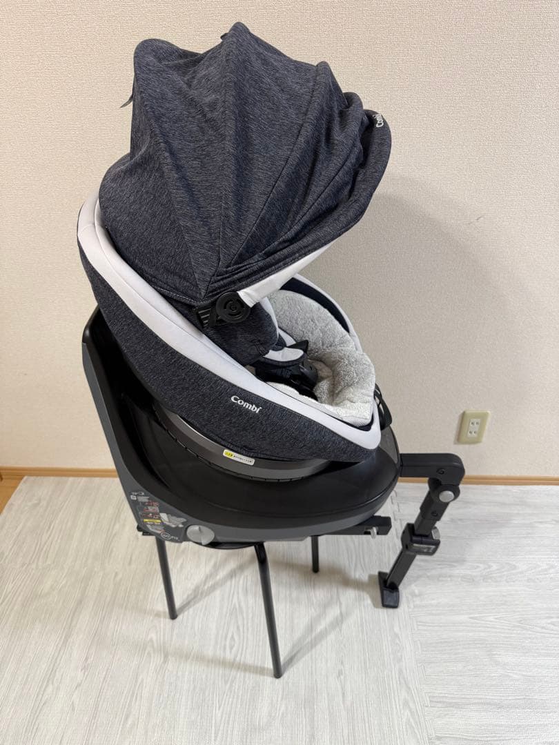【美品】コンビ　クルムーヴスマート ISOFIX エッグショック JK-600