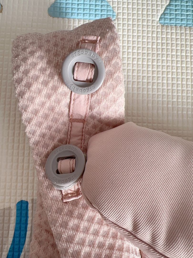 ergobaby OMNI breeze 360 抱っこ紐 ピンク