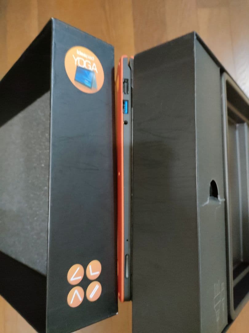 Lenovo Core i7 8GB RAMタブレットPC