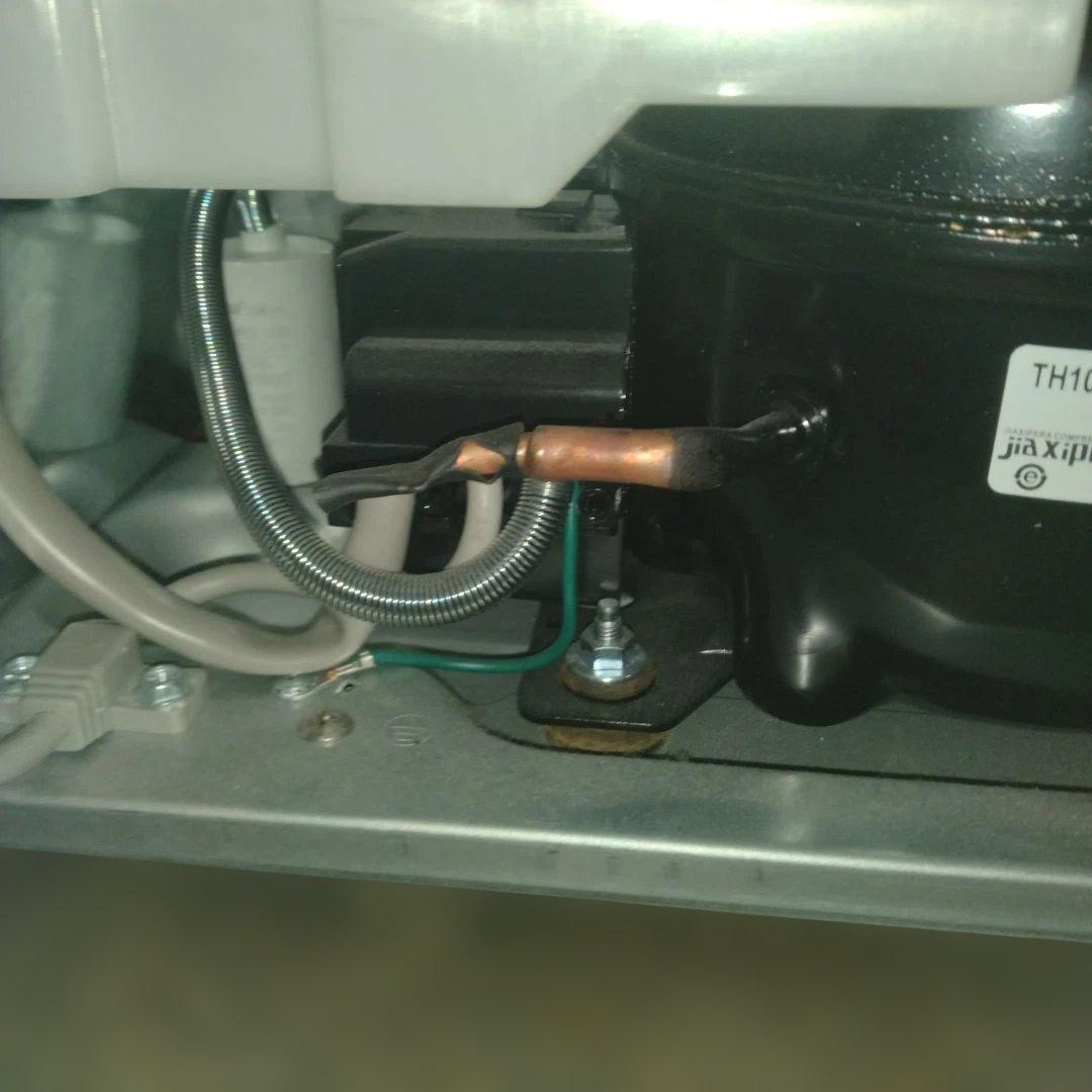 SHARP 冷凍庫 ホワイト