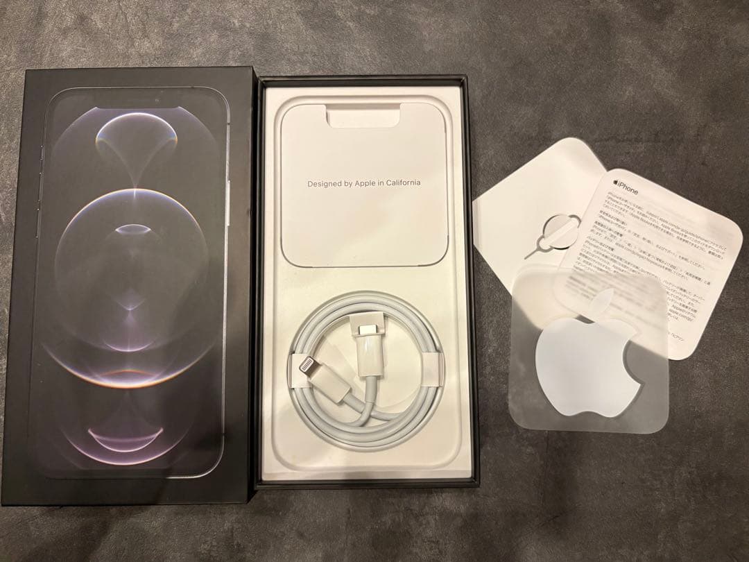 Tsumi　iPhone12Pro美品256GB 付属品完備