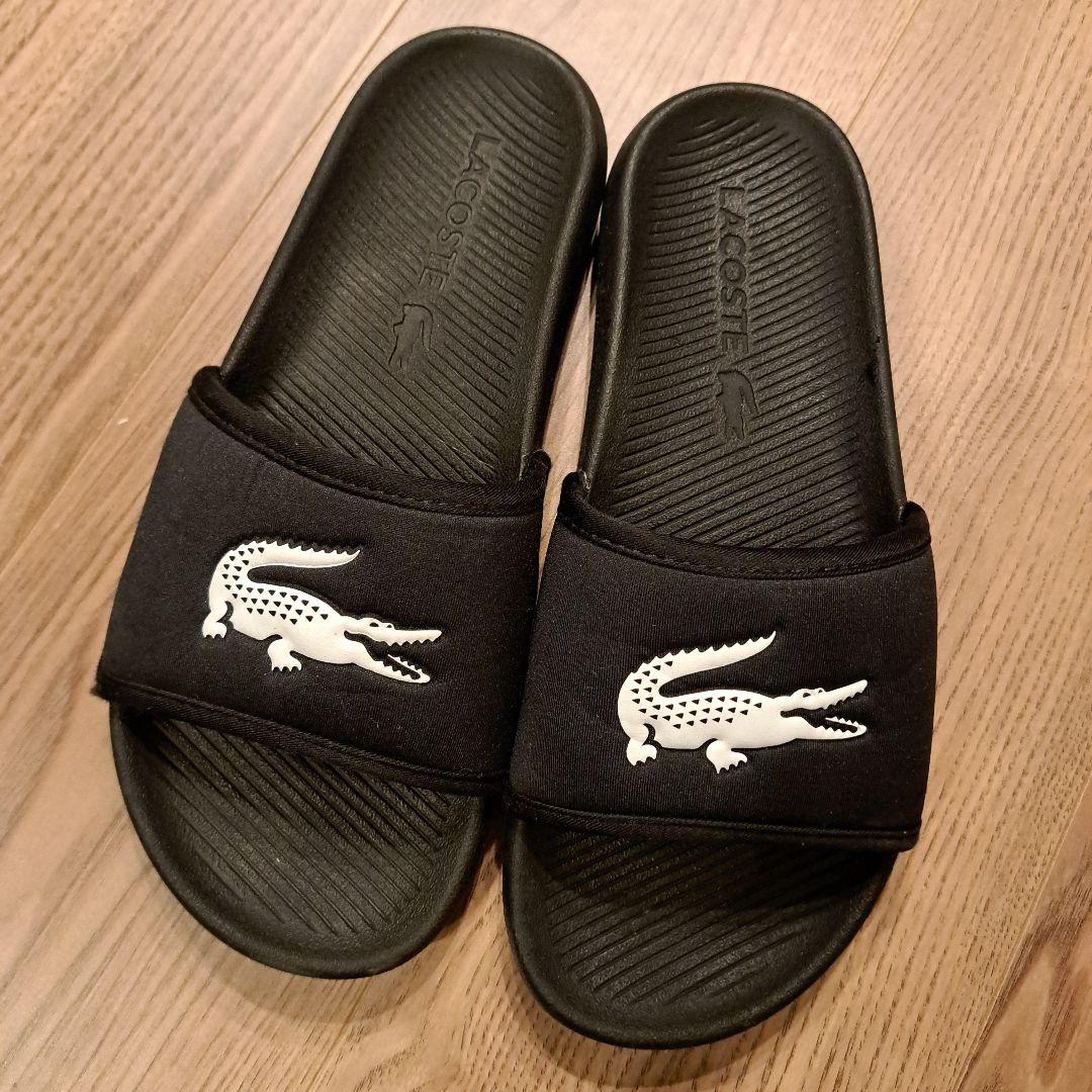 Lacoste ブラック スライドサンダル