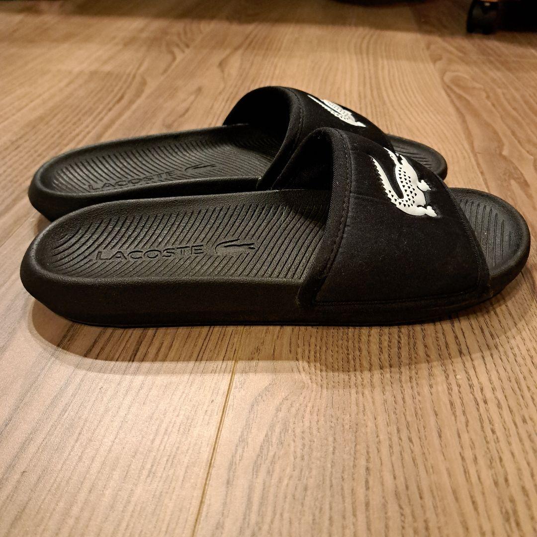 Lacoste ブラック スライドサンダル